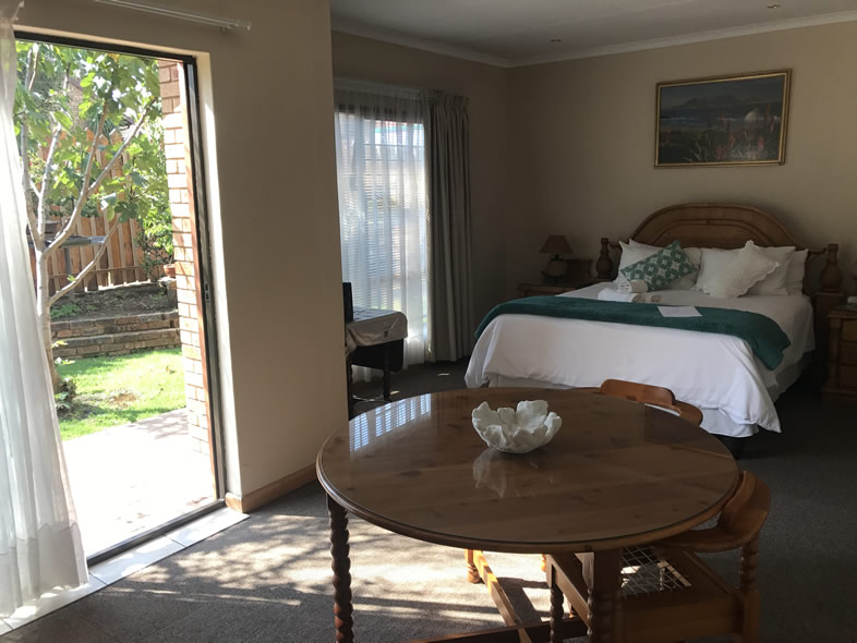 Koraal Room at AARK Guest Lodge