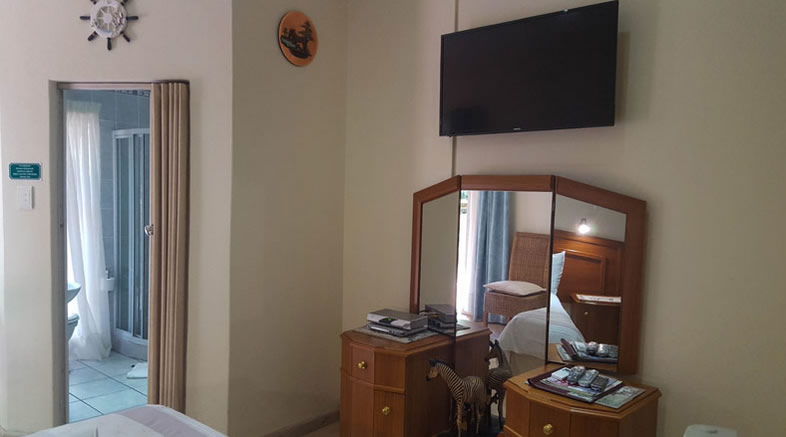 Zebra Room — photo 3